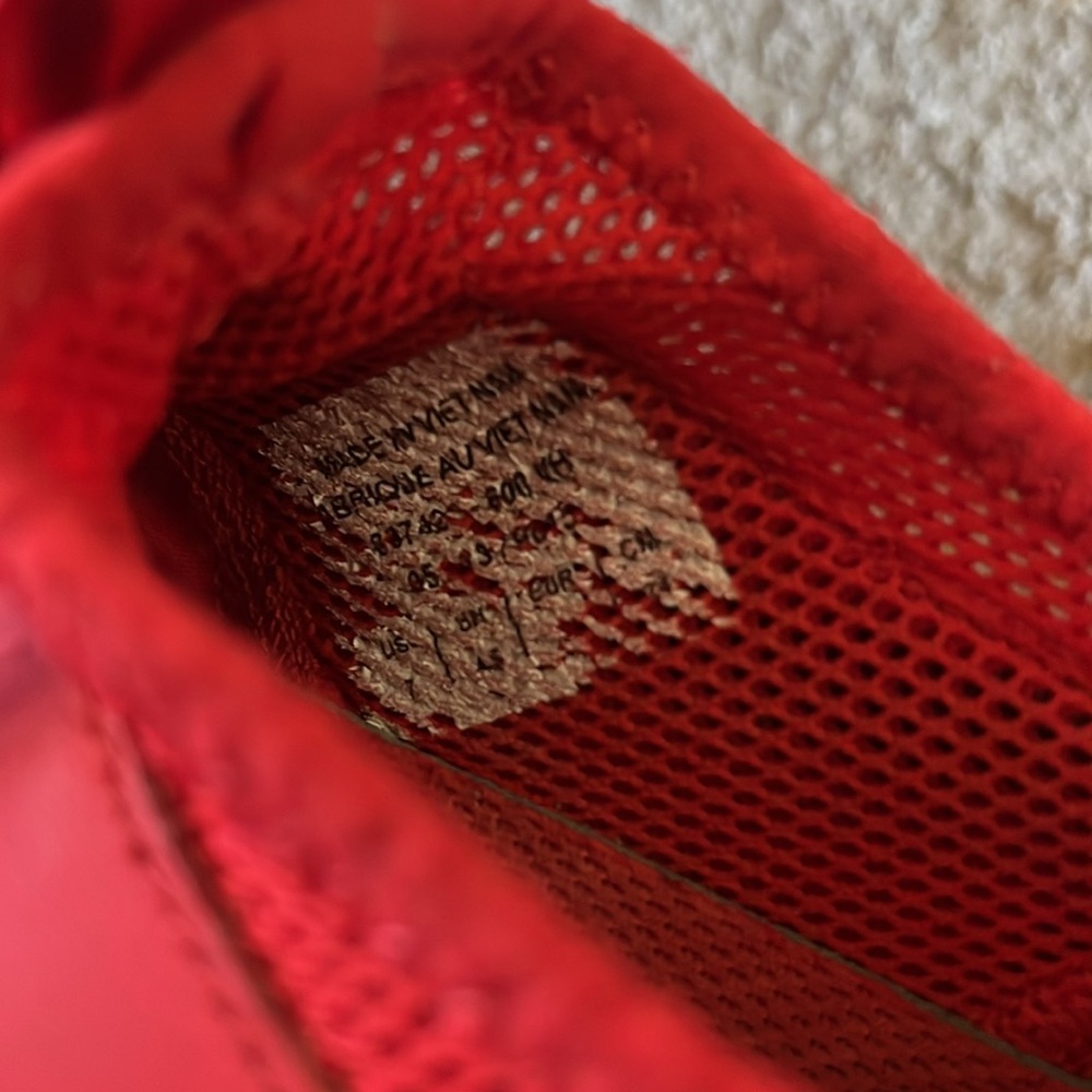 Nike • Red Running Shoes - Picture 5 of 6